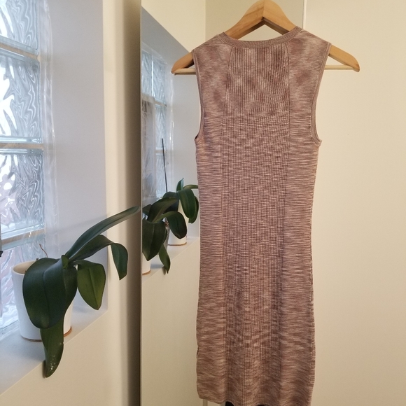 NWOT Fitted Express Sleeveless Dress - Picture 5 of 6
